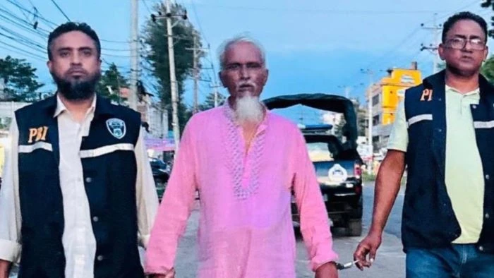 ব্যাংকের সার্ভারে ত্রুটির কথা বলে ৪৮ গ্রাহকের ১ কোটি টাকা আত্মসাৎ